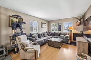 131 Innsbrook Dr, Streamwood, IL 60107 - Photo 3