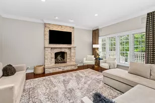 610 Grant Ct, Burr Ridge, IL 60527 - Photo 13