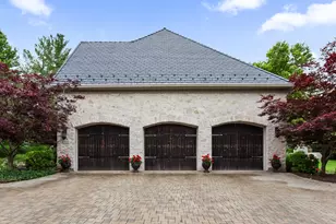 610 Grant Ct, Burr Ridge, IL 60527 - Photo 5