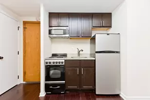 1430 N Dearborn Pkwy, Chicago, IL 60610 - Photo 7