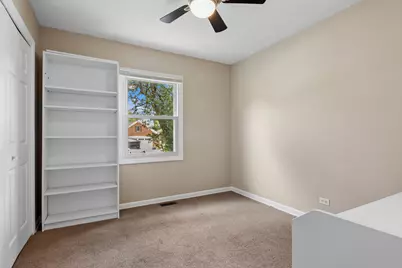 680 Brantwood Court, Elk Grove Village, IL 60007 - Photo 11