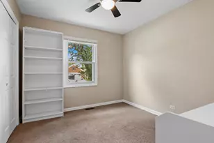 680 Brantwood Ct, Elk Grove Village, IL 60007 - Photo 11