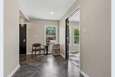 680 Brantwood Court, Elk Grove Village, IL 60007 - Photo 17