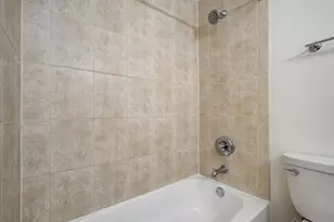 30 E Huron St, Chicago, IL 60611 - Photo 13