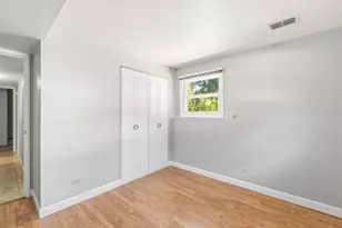 933 W Gilbert Ave, Palatine, IL 60067 - Photo 25