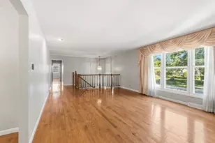933 W Gilbert Ave, Palatine, IL 60067 - Photo 7