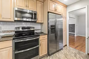 933 W Gilbert Ave, Palatine, IL 60067 - Photo 11