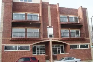5758 N California Ave, Chicago, IL 60659 - Photo 3