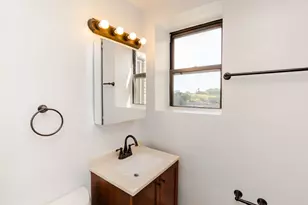 1430 N Dearborn Pkwy, Chicago, IL 60610 - Photo 3