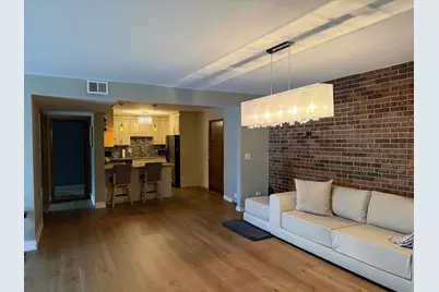 129 S Spruce Avenue #104, Wood Dale, IL 60191 - Photo 9