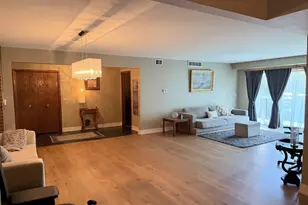 129 S Spruce Ave, Wood Dale, IL 60191 - Photo 5
