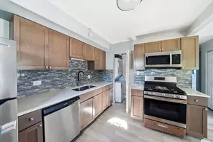 234 Arrowhead St, Park Forest, IL 60466 - Photo 9
