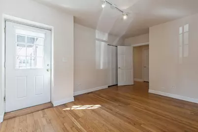 645 W Bittersweet Place #1, Chicago, IL 60613 - Photo 15