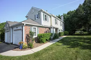 230 University Ln, Elk Grove Village, IL 60007 - Photo 25