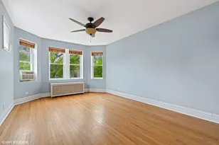 2839 N Sawyer Ave, Chicago, IL 60618 - Photo 5