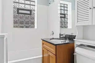 2839 N Sawyer Ave, Chicago, IL 60618 - Photo 19