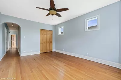 2839 N Sawyer Avenue #2S, Chicago, IL 60618 - Photo 7