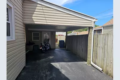 9642 Normandy Avenue, Oak Lawn, IL 60453 - Photo 3