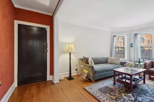 728 1/2 Hinman Ave, Evanston, IL 60202 - Photo 3