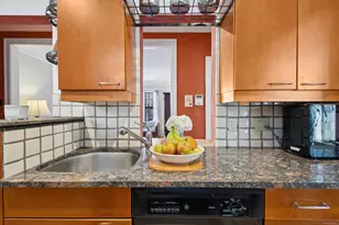 728 1/2 Hinman Ave, Evanston, IL 60202 - Photo 9