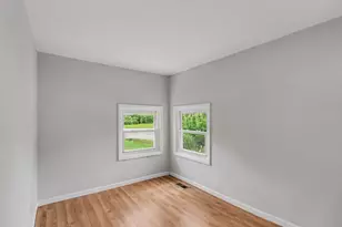 208 W Nippersink Rd, Round Lake, IL 60073 - Photo 7