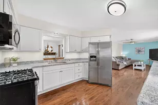 7004 60th Ave, Kenosha, WI 53142 - Photo 5