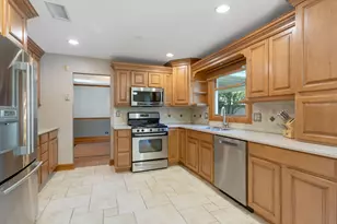 161 Jackson Ln, Bloomingdale, IL 60108 - Photo 5