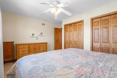 8124 Nottingham Road, Tinley Park, IL 60477 - Photo 15