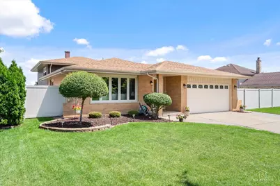 8124 Nottingham Road, Tinley Park, IL 60477 - Photo 1