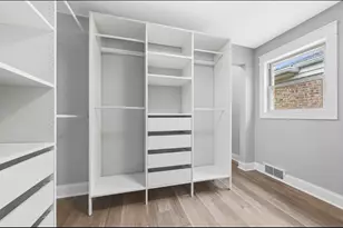 3818 W 110th St, Chicago, IL 60655 - Photo 9