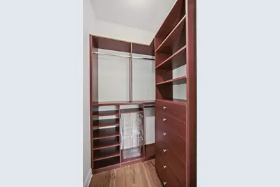 2920 N Damen Avenue #2, Chicago, IL 60618 - Photo 17