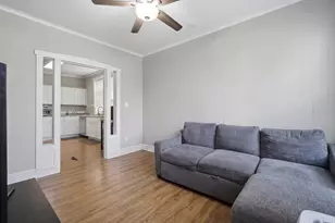 4849 W Ainslie St, Chicago, IL 60630 - Photo 3