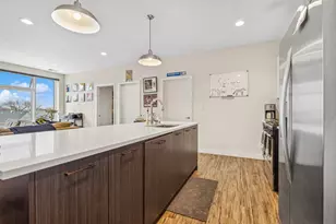 1045 W Cornelia Ave, Chicago, IL 60657 - Photo 7
