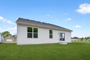 2029 Kenilworth Pl, Aurora, IL 60506 - Photo 3