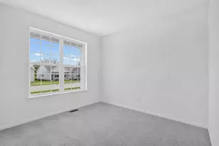 2029 Kenilworth Pl, Aurora, IL 60506 - Photo 7