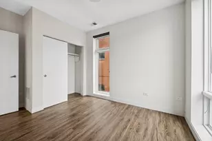 1045 W Cornelia Ave, Chicago, IL 60657 - Photo 9
