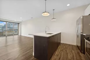 1045 W Cornelia Ave, Chicago, IL 60657 - Photo 7