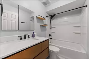 15954 Ozark Ave, Tinley Park, IL 60477 - Photo 19