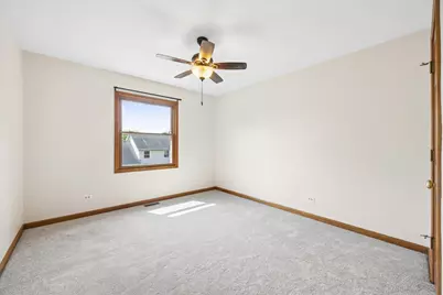 1524 Fieldcrest Drive, West Chicago, IL 60185 - Photo 27