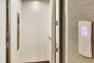 45 E Division St, Chicago, IL 60610 - Photo 19