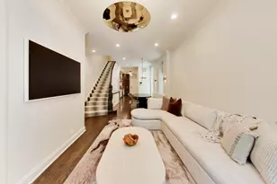 45 E Division St, Chicago, IL 60610 - Photo 7