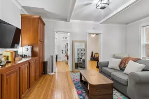 [Address not provided], Chicago, IL 60613 - Photo 7
