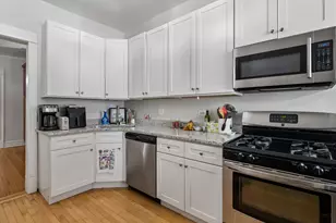 [Address not provided], Chicago, IL 60613 - Photo 11