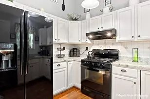 2812 Jethro Ct, Zion, IL 60099 - Photo 9