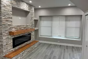 8305 S Maryland Ave, Chicago, IL 60619 - Photo 3