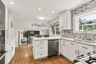 1621 N Belmont Avenue, Arlington Heights, IL 60004 - Photo 3