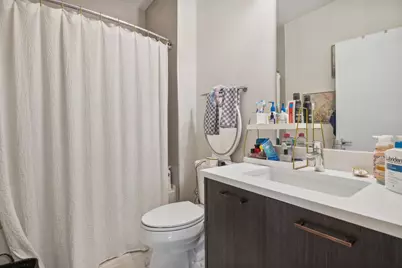 1045 W Cornelia Avenue #302, Chicago, IL 60657 - Photo 7