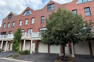 2085 Valor Ct, Glenview, IL 60026 - Photo 5