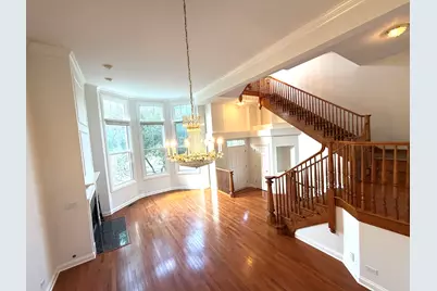 2085 Valor Court, Glenview, IL 60026 - Photo 9