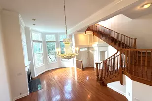 2085 Valor Ct, Glenview, IL 60026 - Photo 9